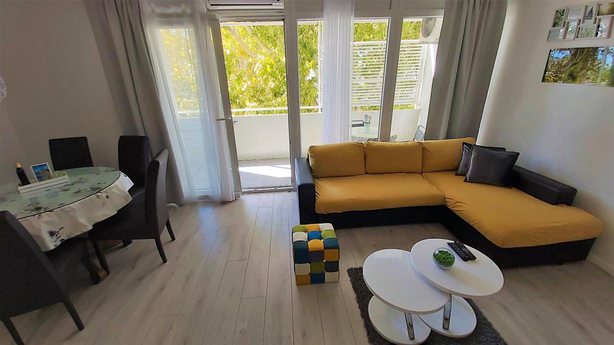Apartment Punta โอมิช ภายนอก รูปภาพ