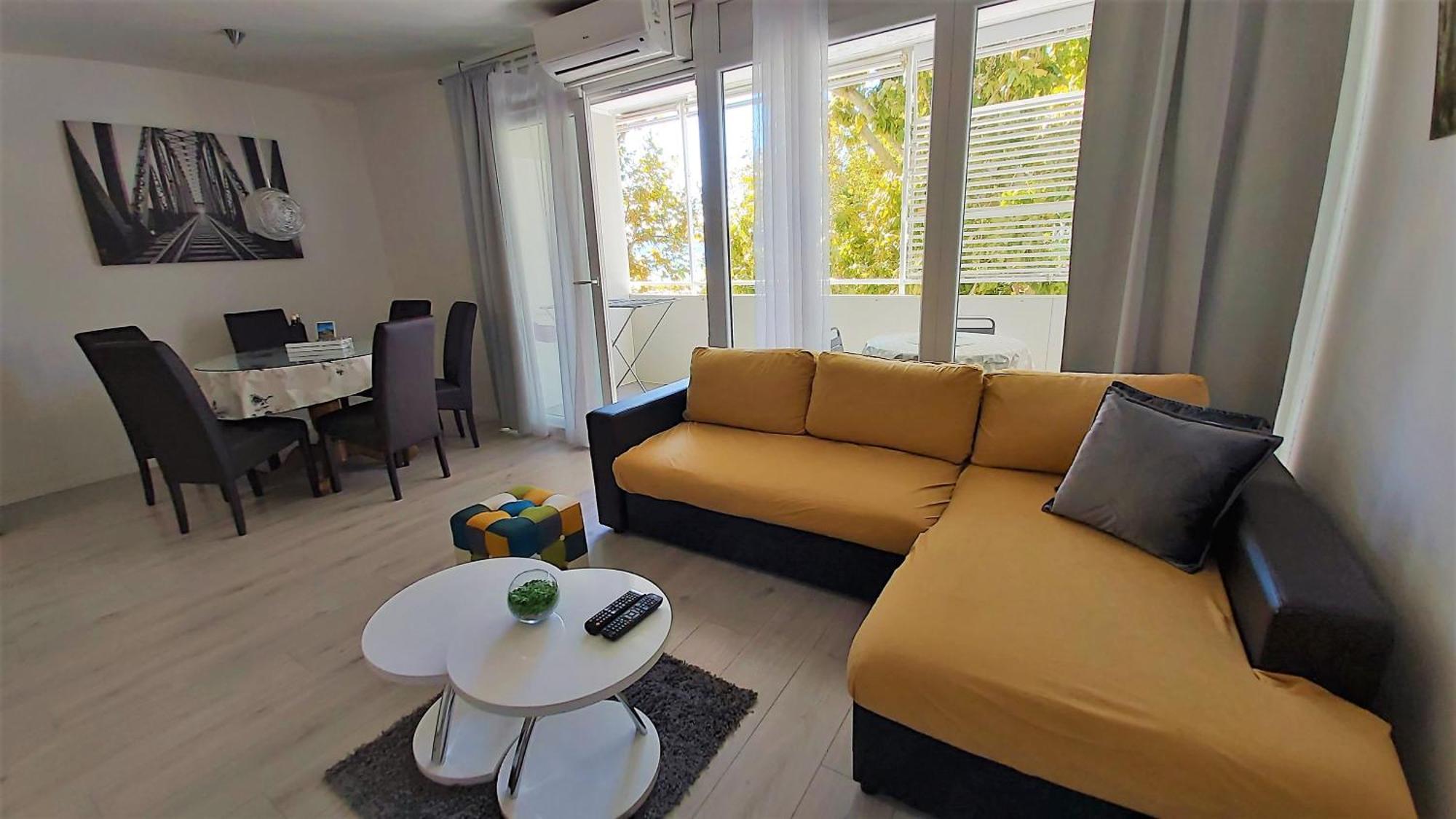 Apartment Punta โอมิช ภายนอก รูปภาพ
